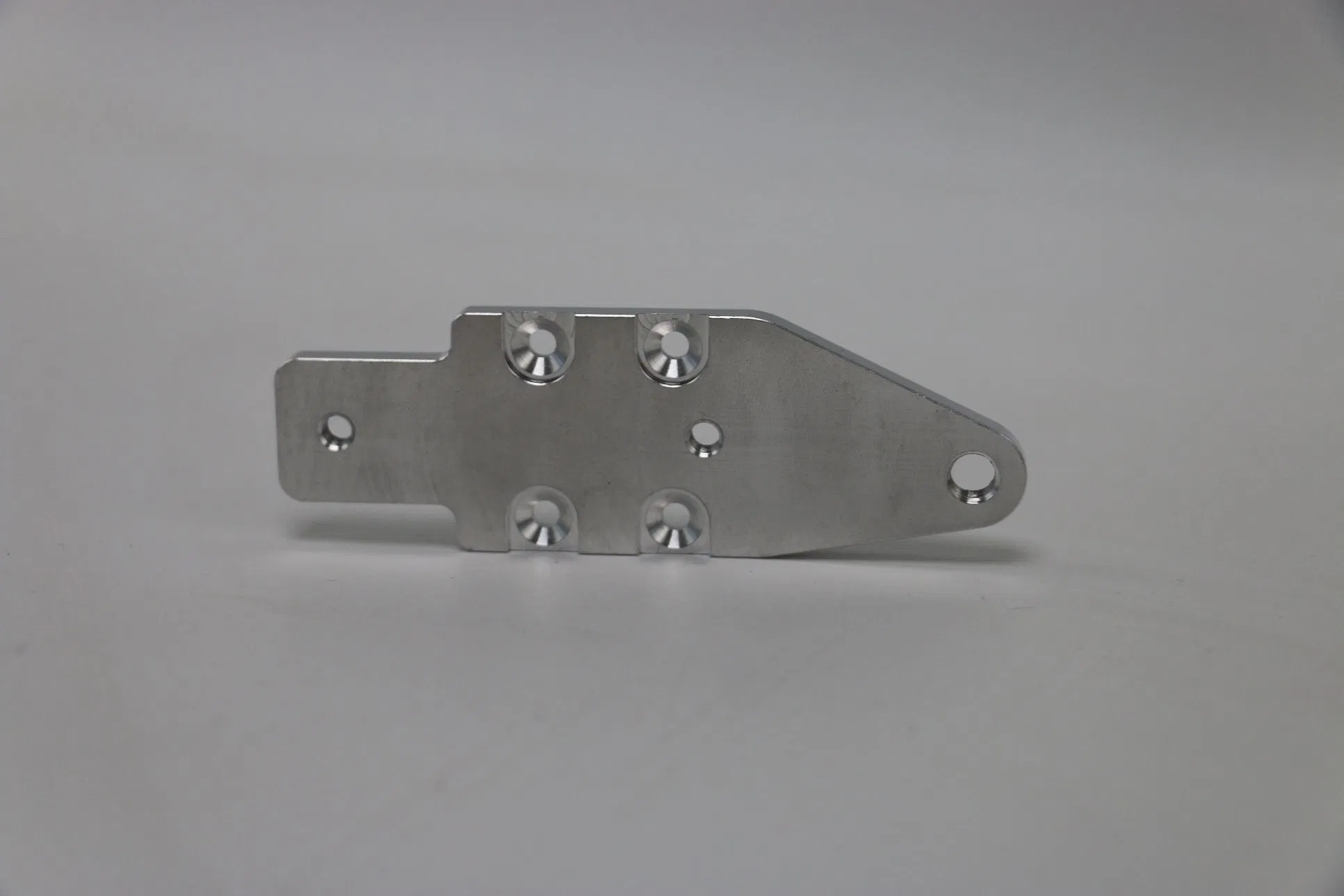 Energy-Saving Recyclable Aluminum Alloy CNC Water Jet Cutting Threading Coated Corrosion-Resistant Fastener