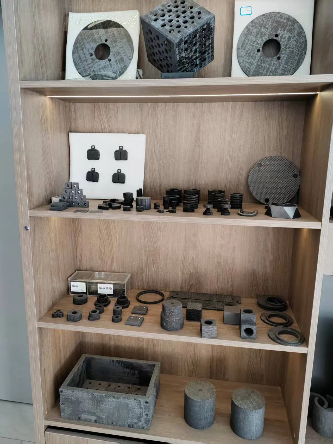 Carbon Composite 2.5D Needled CFC High-Density High Strength Cc Fasteners