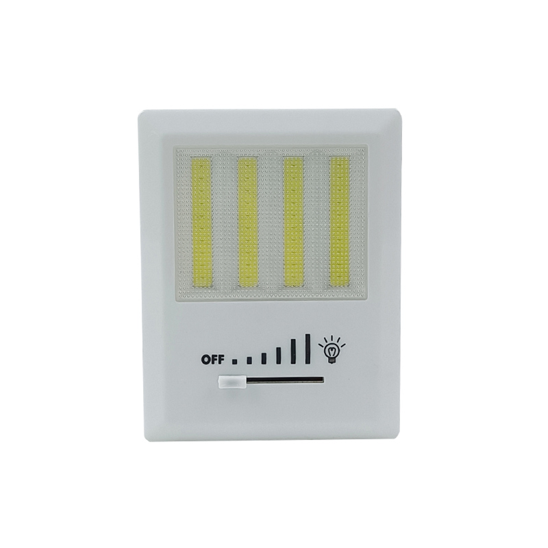 Pequena Luminária LED Brilhante e Eficiente em Energia para Segurança Noturna