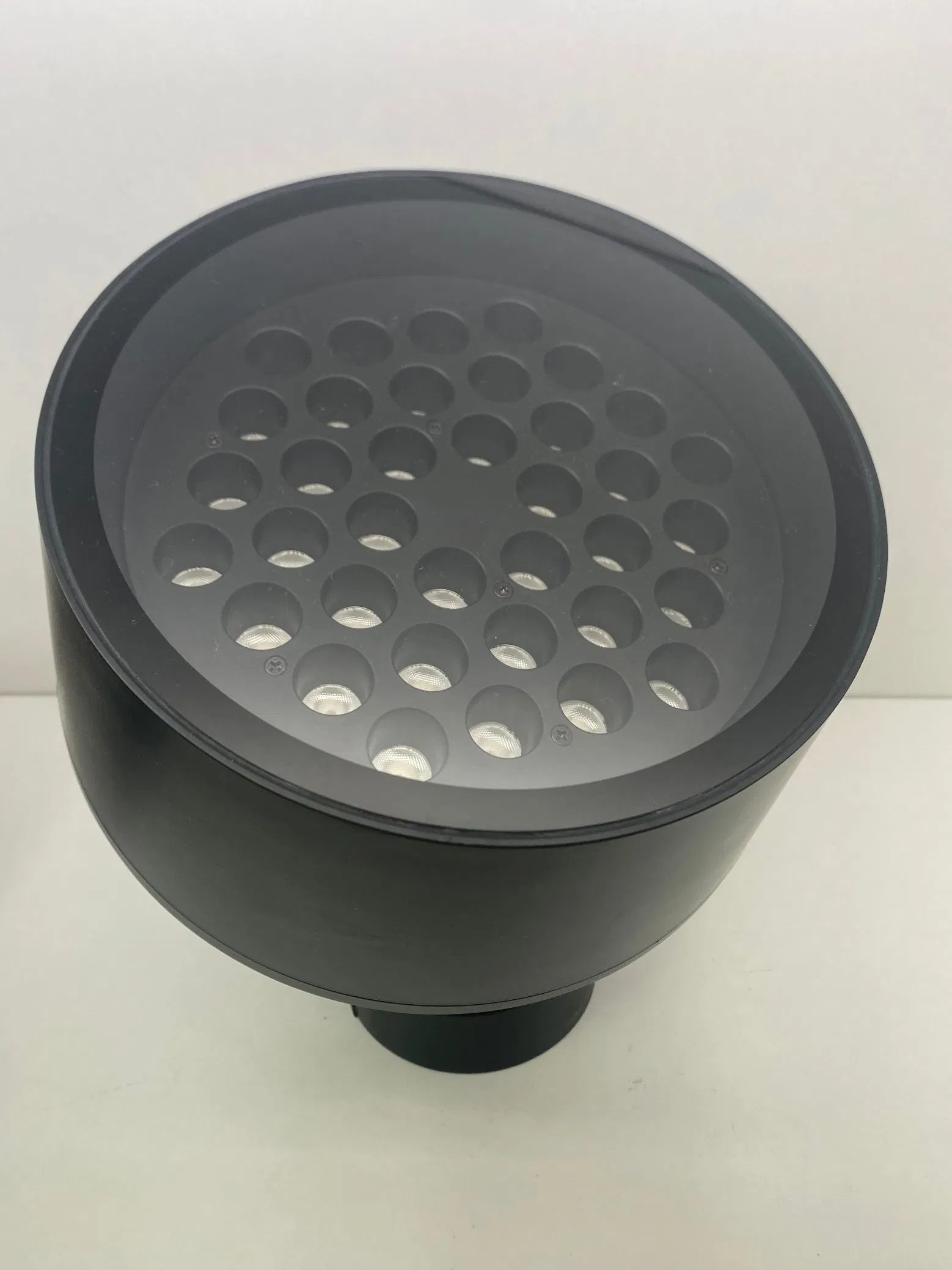 Iluminação de Jardim Externa Spot LED Personalizada RGB 60W