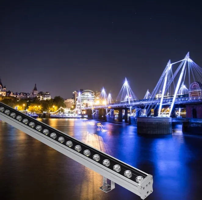 IP67 Luz Linear LED de Alumínio Branca/RGB Luz LED Colorida para Paisagismo de Edifícios