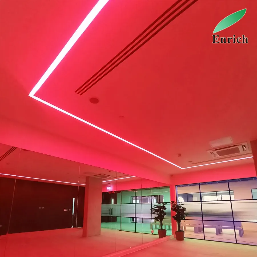 Luminárias lineares RGB/RGBW com controle remoto RF que mudam de cor