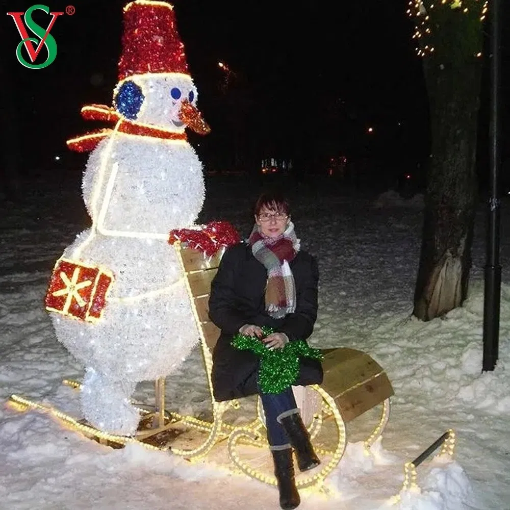 Luz de Motivo de Boneco de Neve Meticulosamente Elaborada e Eficiente em Energia para Jardim Público