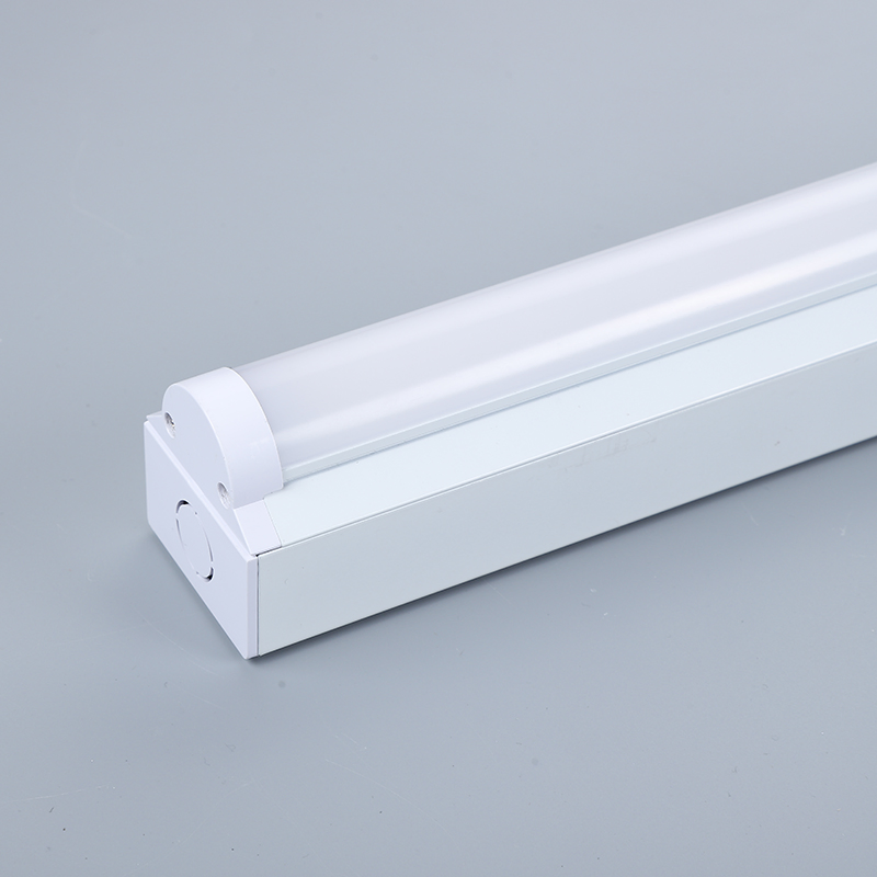 Luz de Batten LED Listada ETL com CCT Ajustável, Dimerizável e Sensor de Movimento