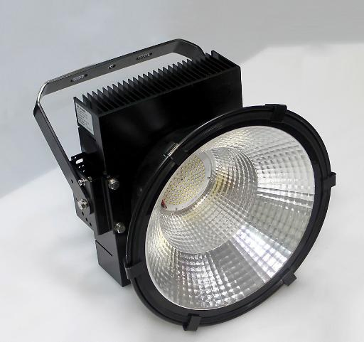 Iluminação Industrial para Exterior 300W 400W 500W 1000W Refletor LED de Estádio/Luz LED de Alta Baía para Grande Armazém Playground Iluminação Arquitetônica de Reserva