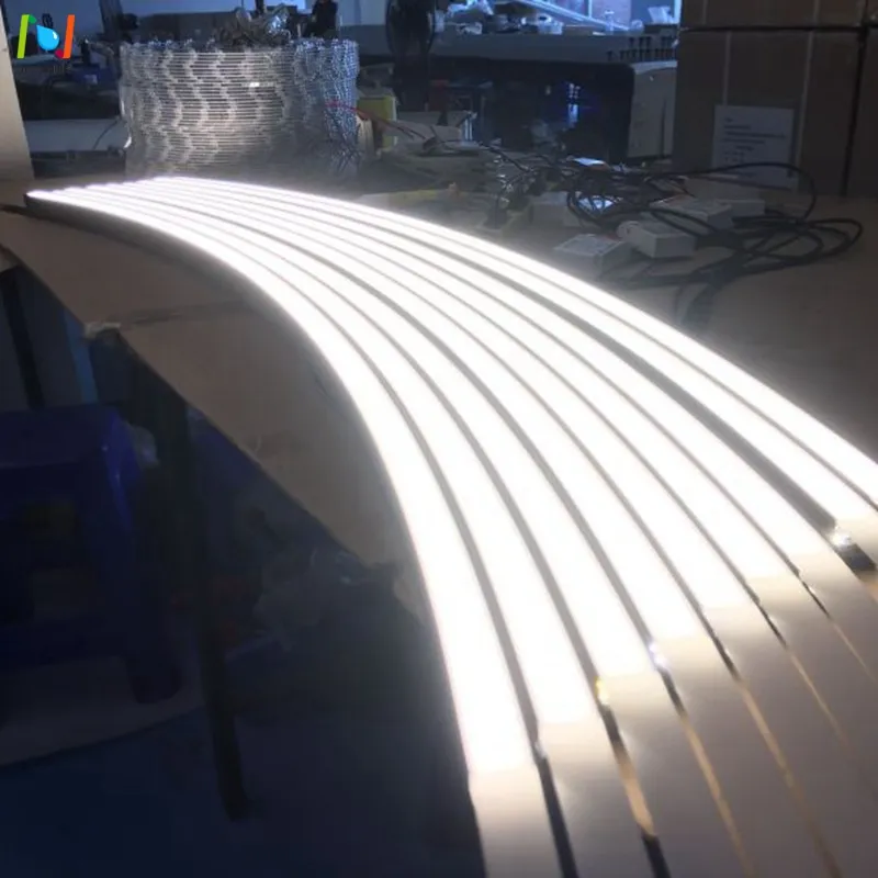 Luminária Linear LED Suspensa Decorativa para Escritório