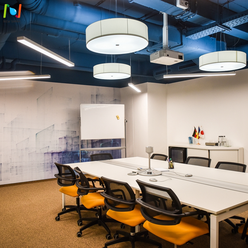 Luminária Linear LED Suspensa Decorativa para Escritório