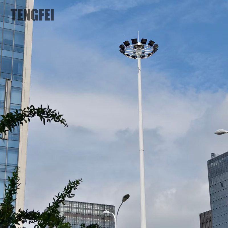 Disponível 15m-50m Tengfei 15m Iluminação de Alto Mastro Galvanizada Comercial da China