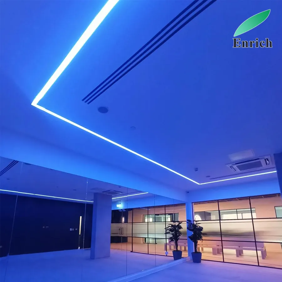 Luminárias lineares RGB/RGBW com controle remoto RF que mudam de cor