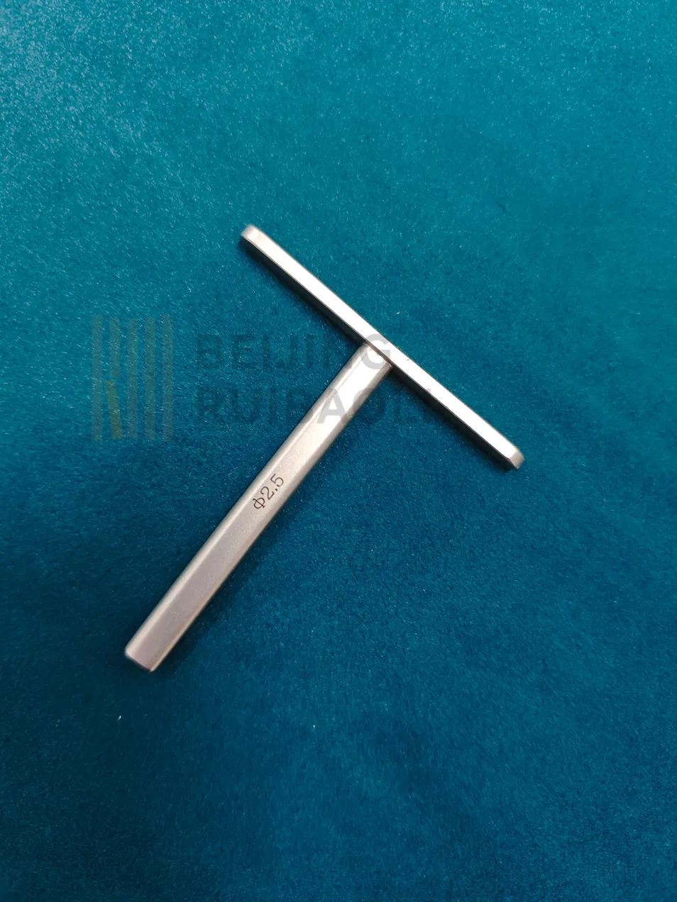 Bone Pin Sleeve Detail 1