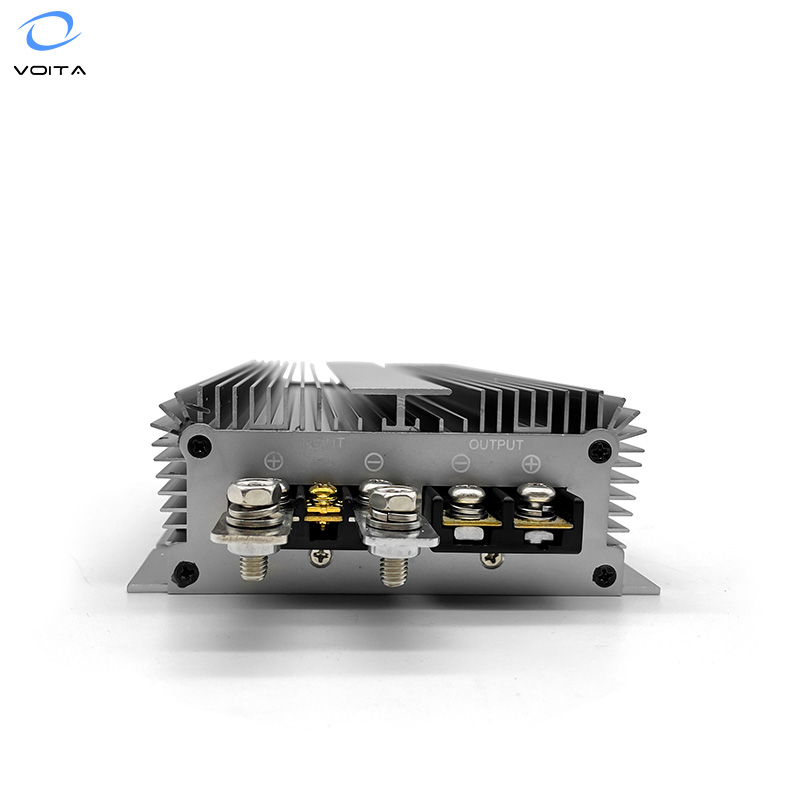 VOITA Charger B2b Booster 12v 24v 28v 40amp Non Isolated Dc to Dc Battery Charger for Battery