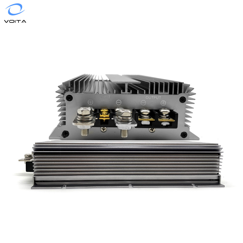 VOITA Charger B2b Booster 12v 24v 28v 40amp Non Isolated Dc to Dc Battery Charger for Battery