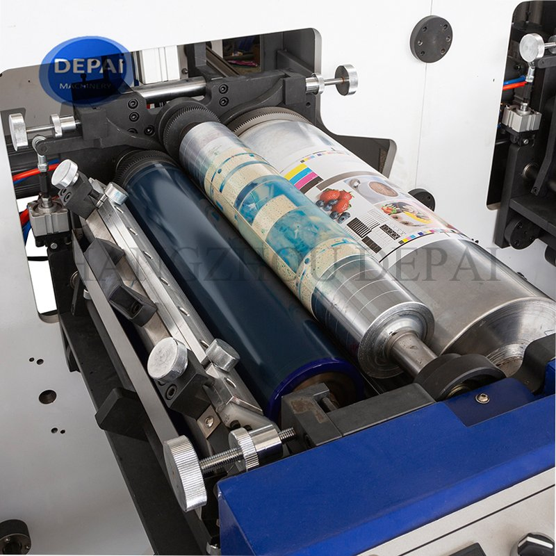 Dp-450-8 آلة طباعة الملصقات الرقمية من نوع بتلة مع محرك سيرفو ملون لطباعة الملصقات الأفقية بتقنية الفلكسو