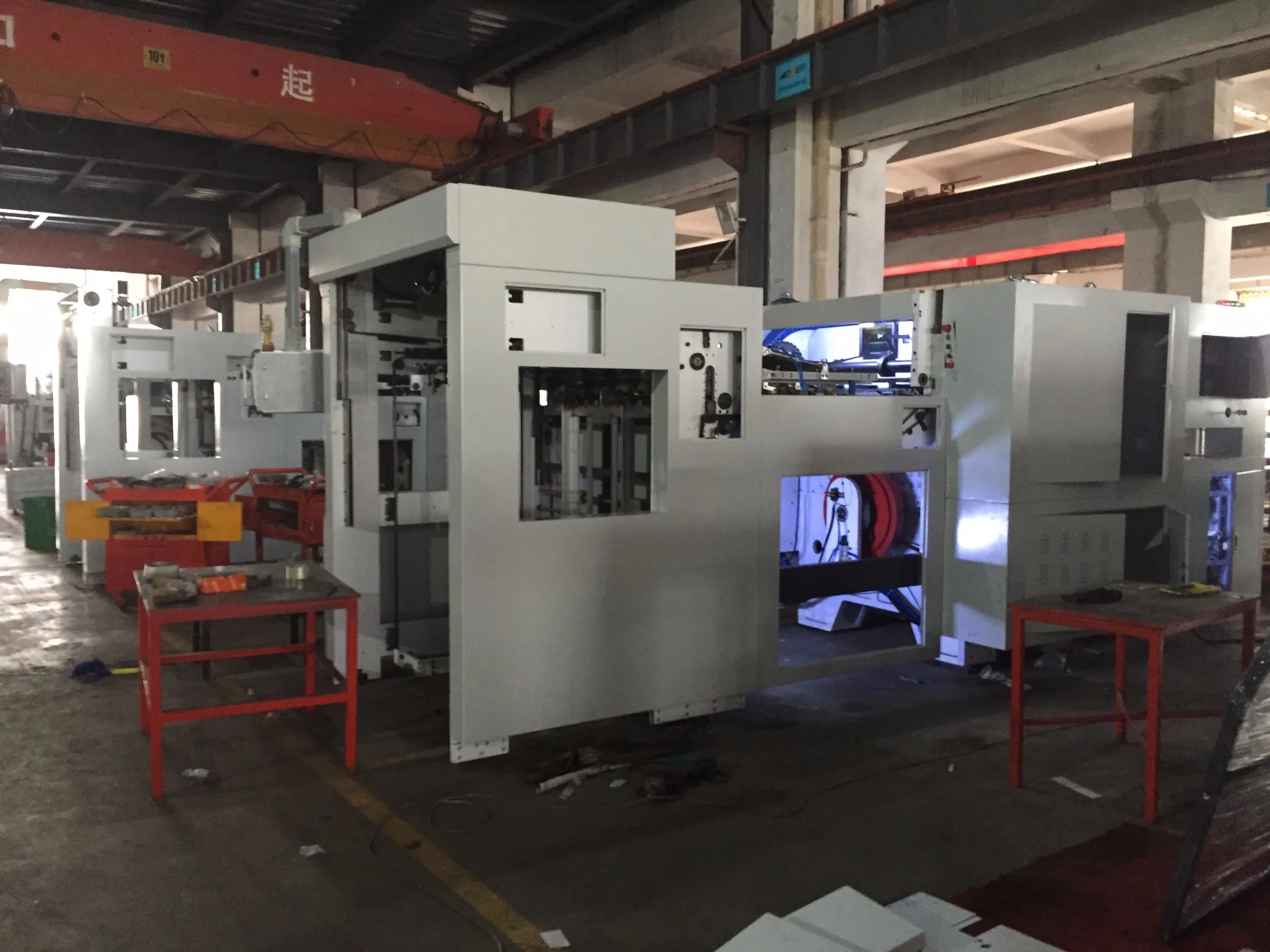 AEM-1300QS آلة قطع القوالب اليدوية الآلية ذات الغرض المزدوج مع الفصل