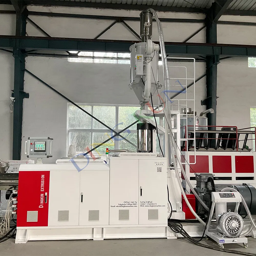 ماكينة الأنابيب HDPE