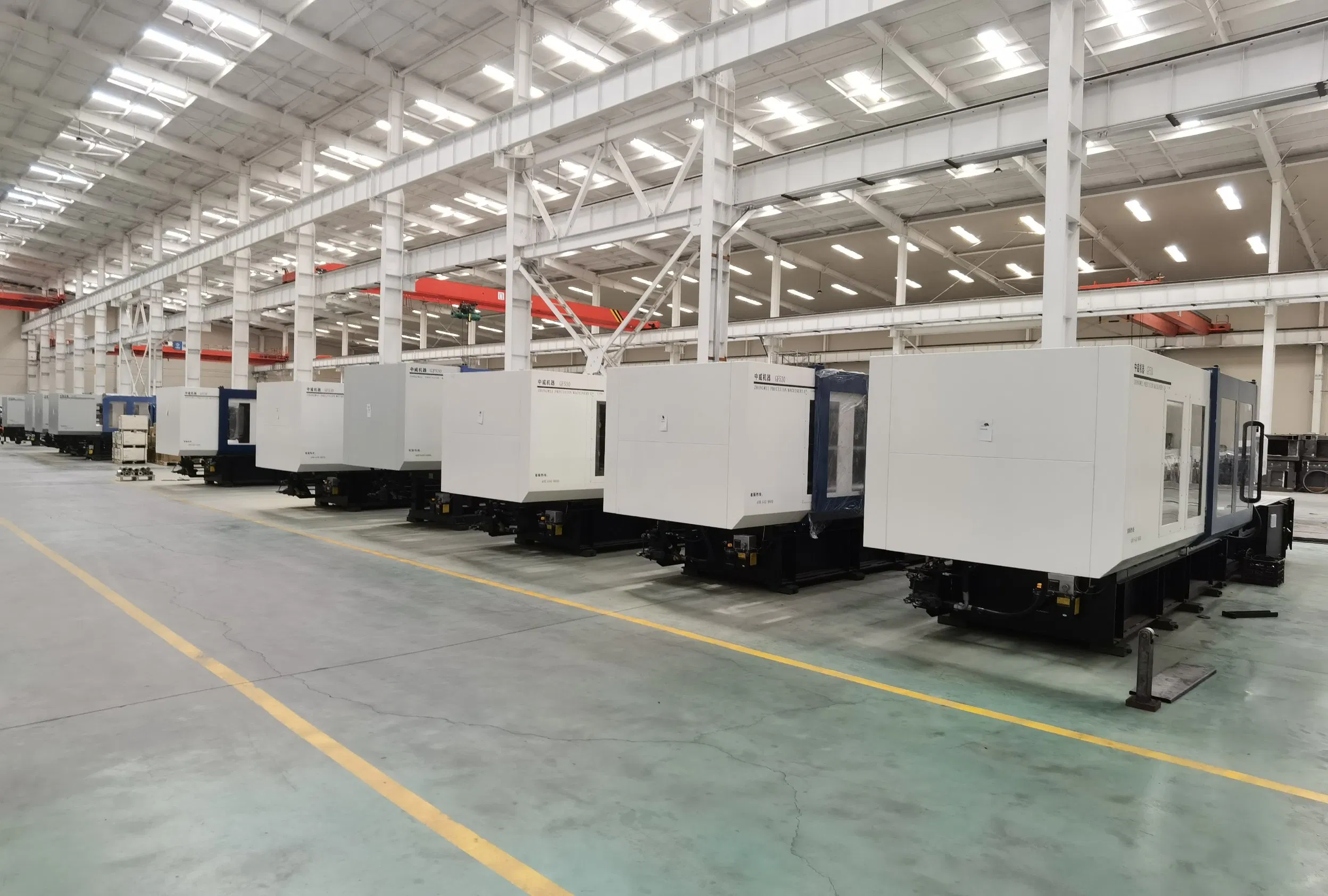 صناعة الأظافر الاصطناعية من تركيبات أنابيب PVC 200t آلة تشكيل حقن الأجزاء البلاستيكية