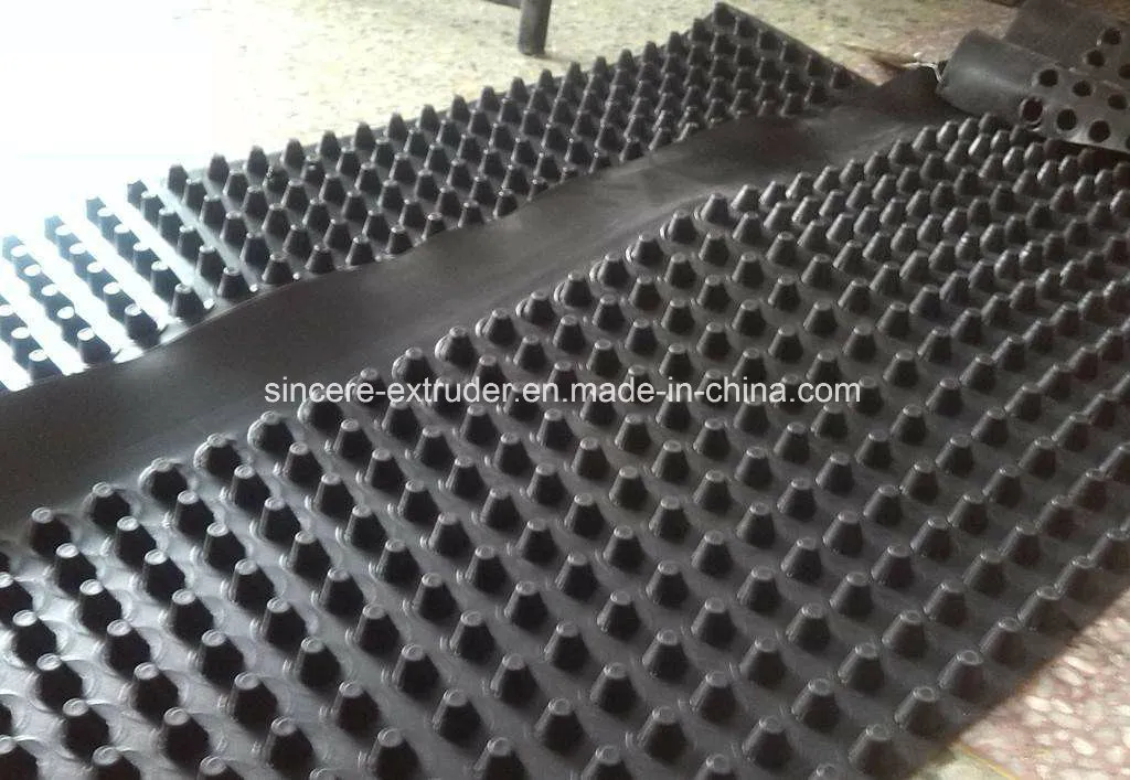 خط إنتاج ألواح بلاستيكية من HDPE، آلات تصنيع البثق