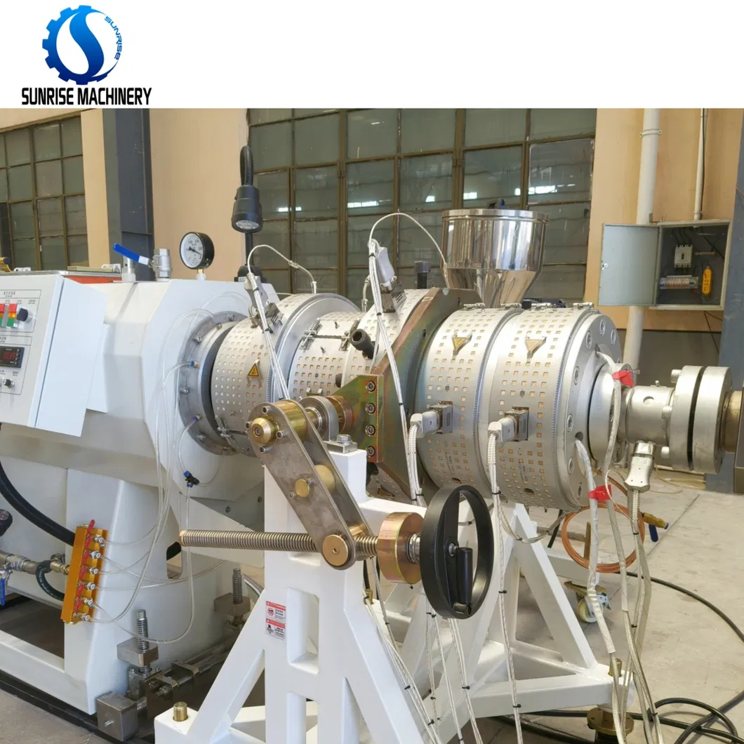آلة تصنيع إنتاج أنابيب مرنة مزدوجة الجدران ومجاري من البلاستيك HDPE وPE وPP وUPVC وPVC وPPR وPex