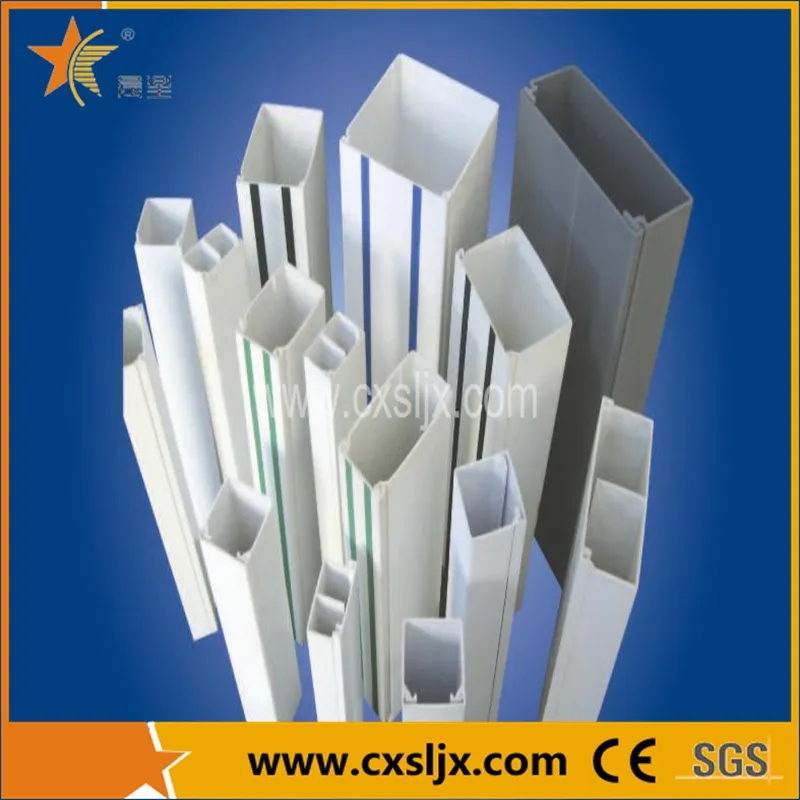 آلة إنتاج وتصنيع ألواح السقف من البلاستيك UPVC/PVC/WPC عن طريق البثق