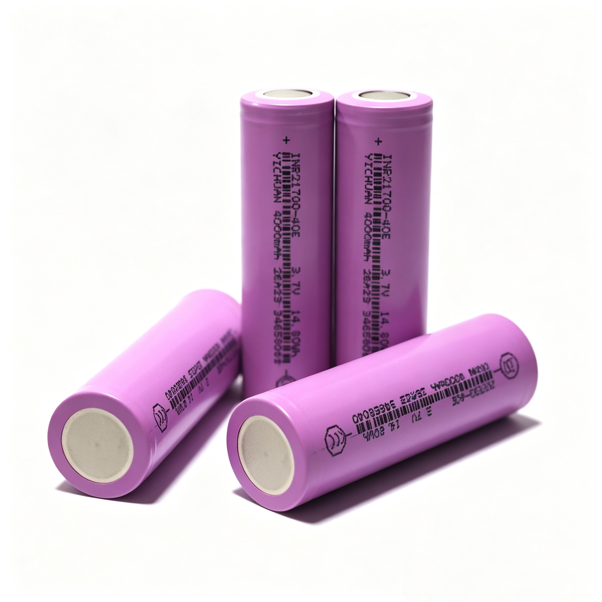 Wholesale low-priced rechargeable 21700 4000mAh lithium-ion batteries with a lifespan of 500 charge cycles.