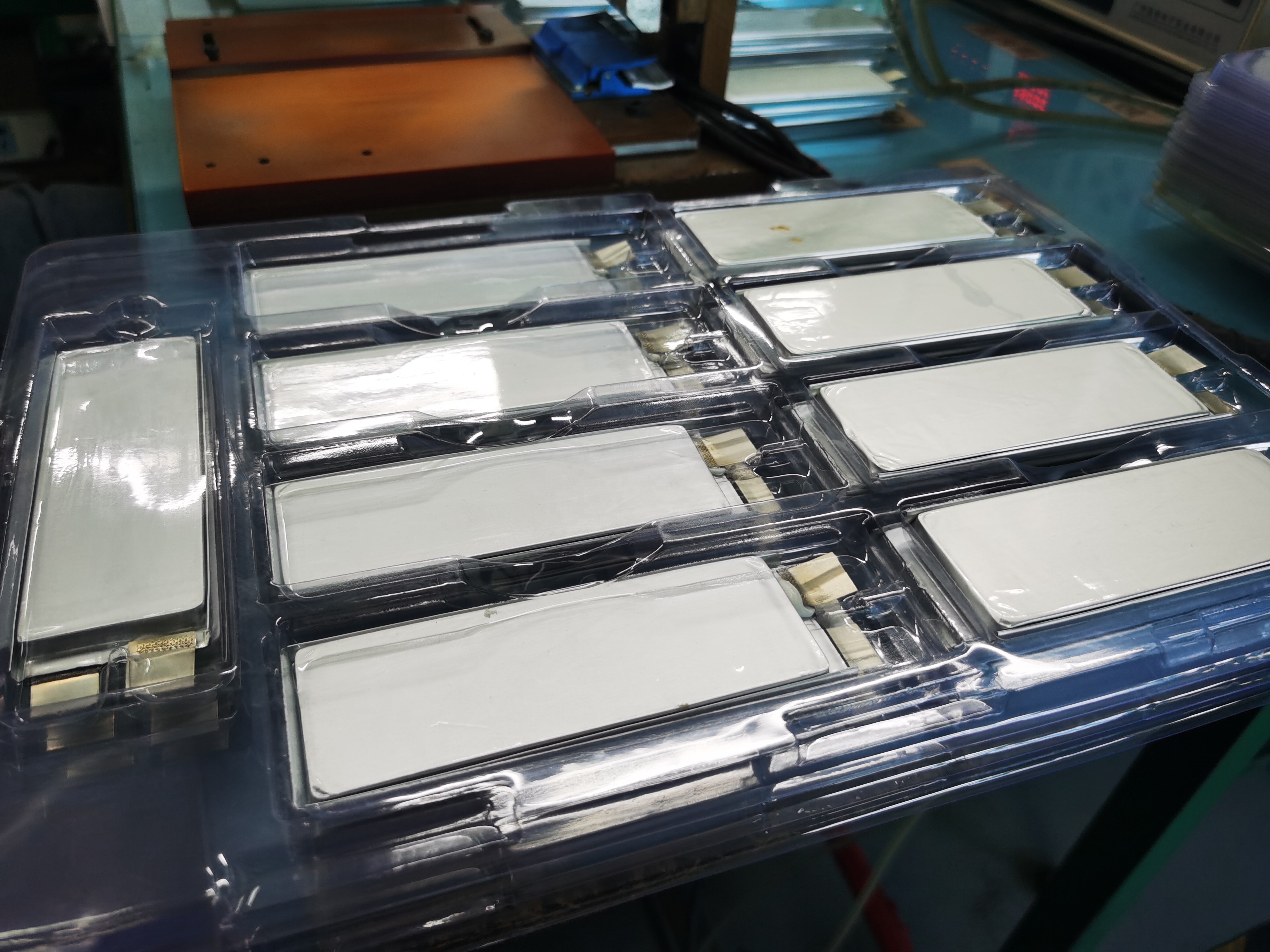 OEM High Discharge Rate 3.7V 3.8V 3.85V 3.9V 3.95V 7200mAh 10000mAh 20000mAh 32000mAh To 80Ah Lipo Lithium Polymer Battery Cell