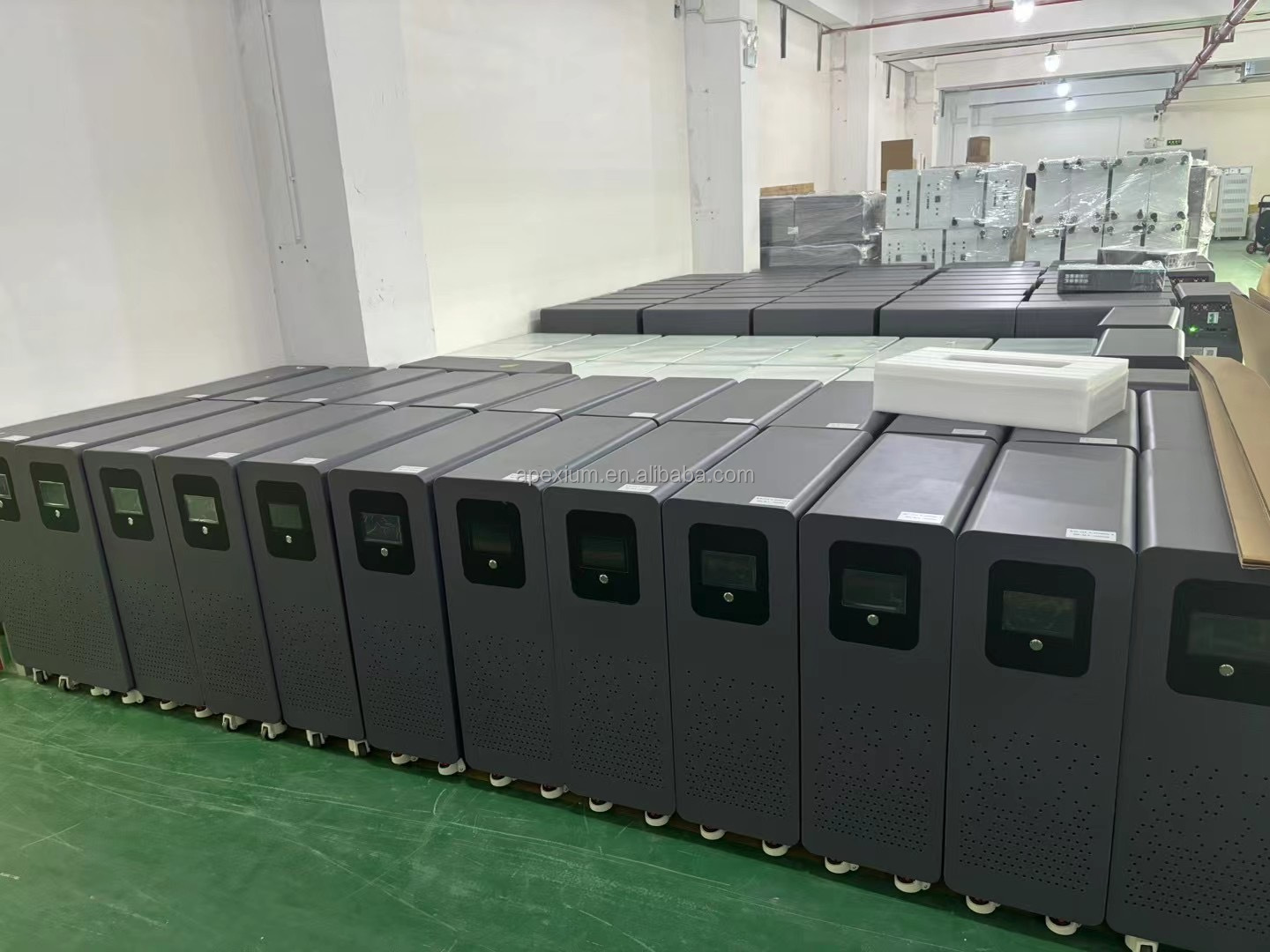 EU Stock Solar Home Energy Storage Lithium Ion Battery Pack 15kwh 20kwh 30kw 48v 600ah 900Ah Lifepo4 51.2v 300ah Lithium Battery