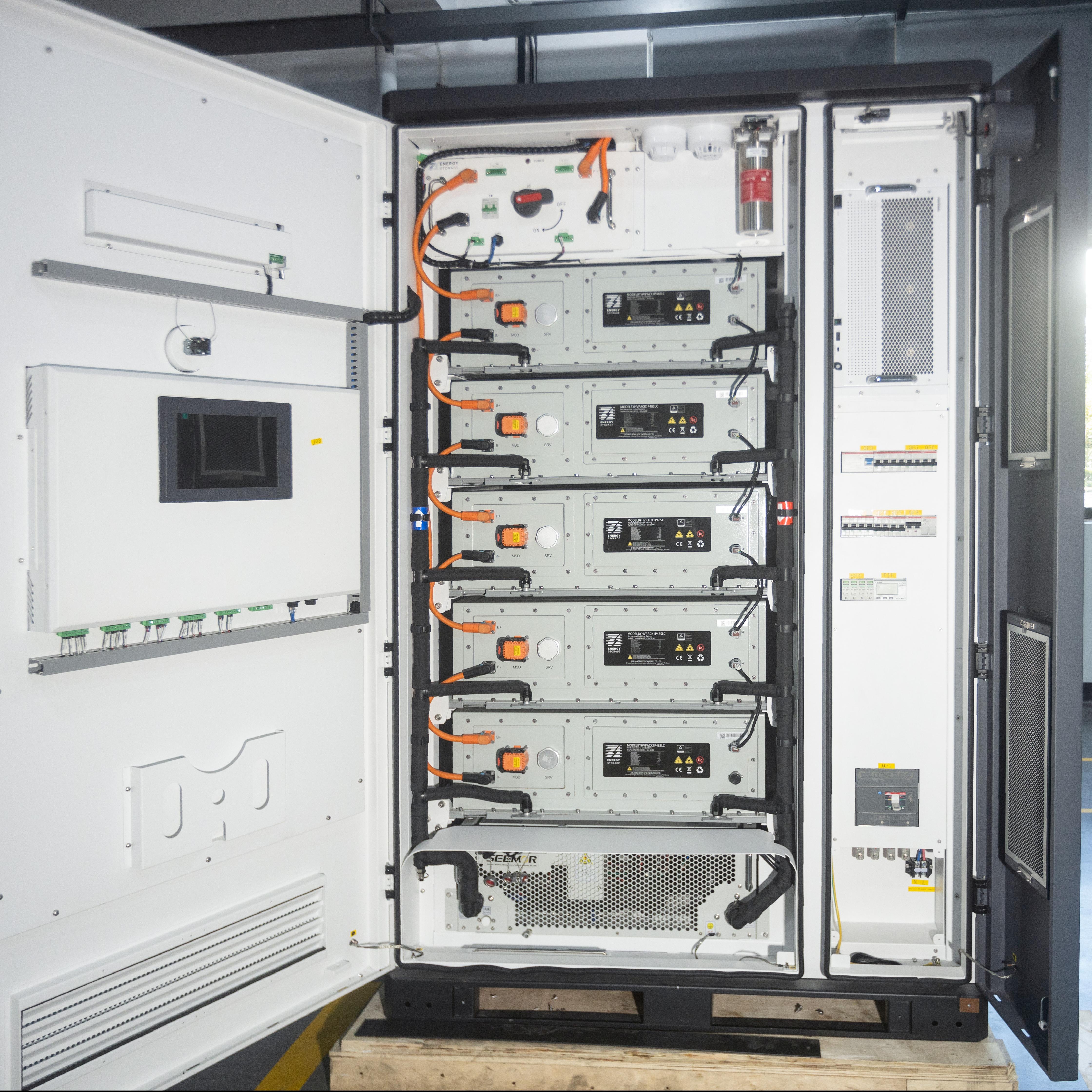 Beny Lifepo4 Battery 100Kw 230Kwh 241kwh Industrial And Commercial Energy Storage Cabinet High Voltage Solar Battery System