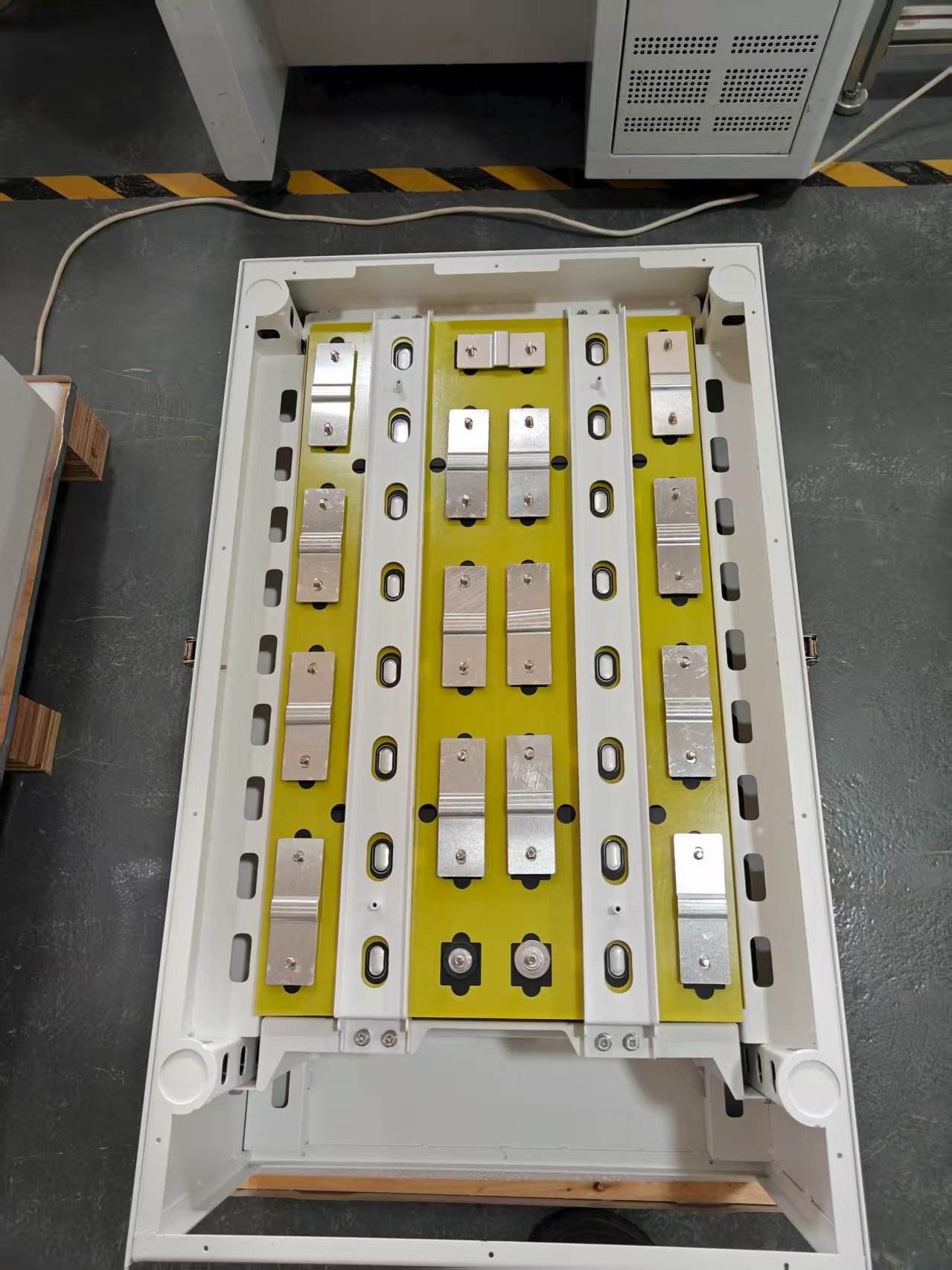 Poland Warehouse 16KWH JK BMS Stackable Split Hybrid LiFePO4 Battery Home Energy Storage System Battery Pack Solar Generator