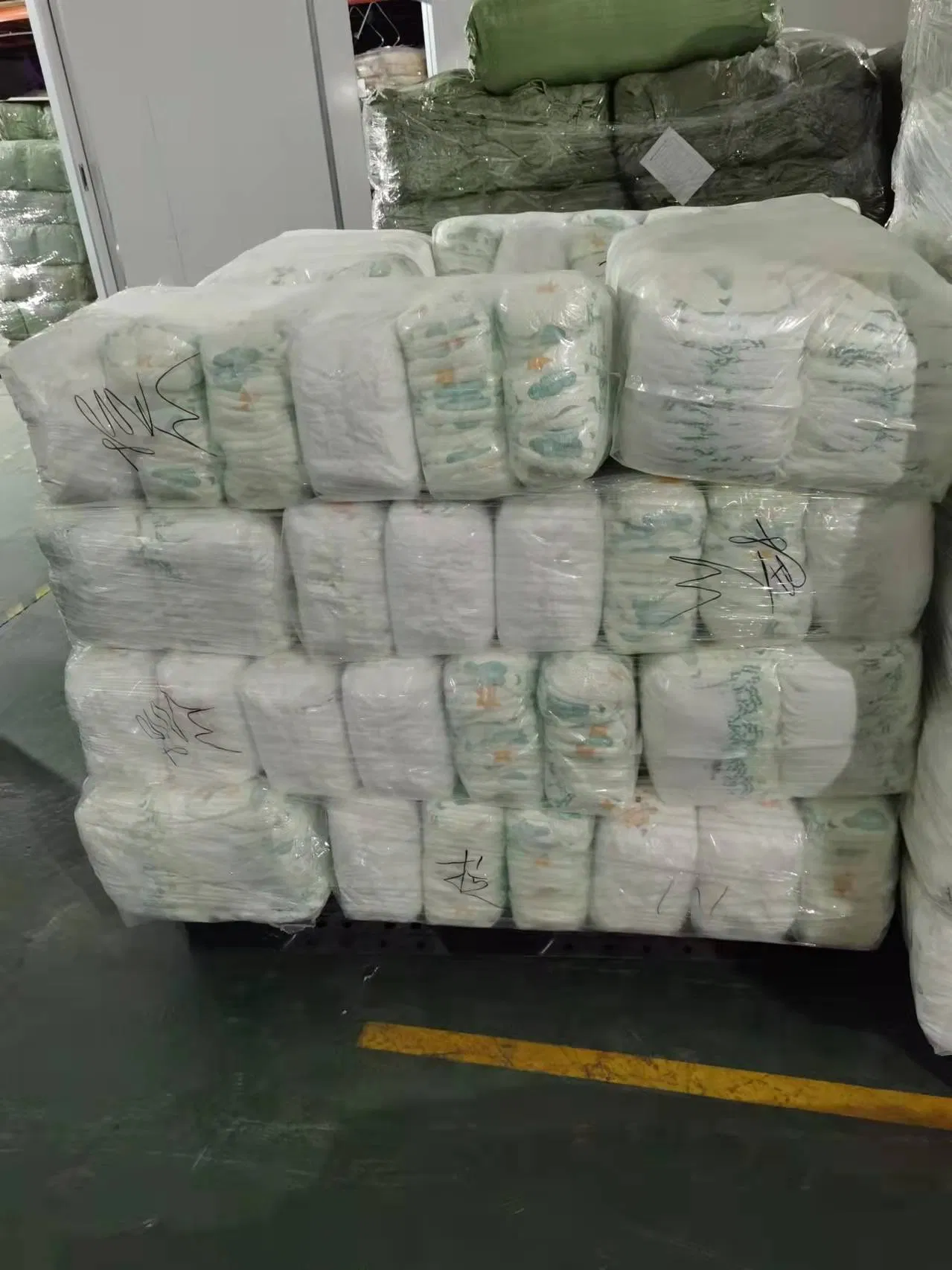 Atacado em Estoque 100% Fraldas de Bebê Premium de Bambu Orgânico Biodegradável Confortáveis e Respiráveis para o Mercado da Alemanha