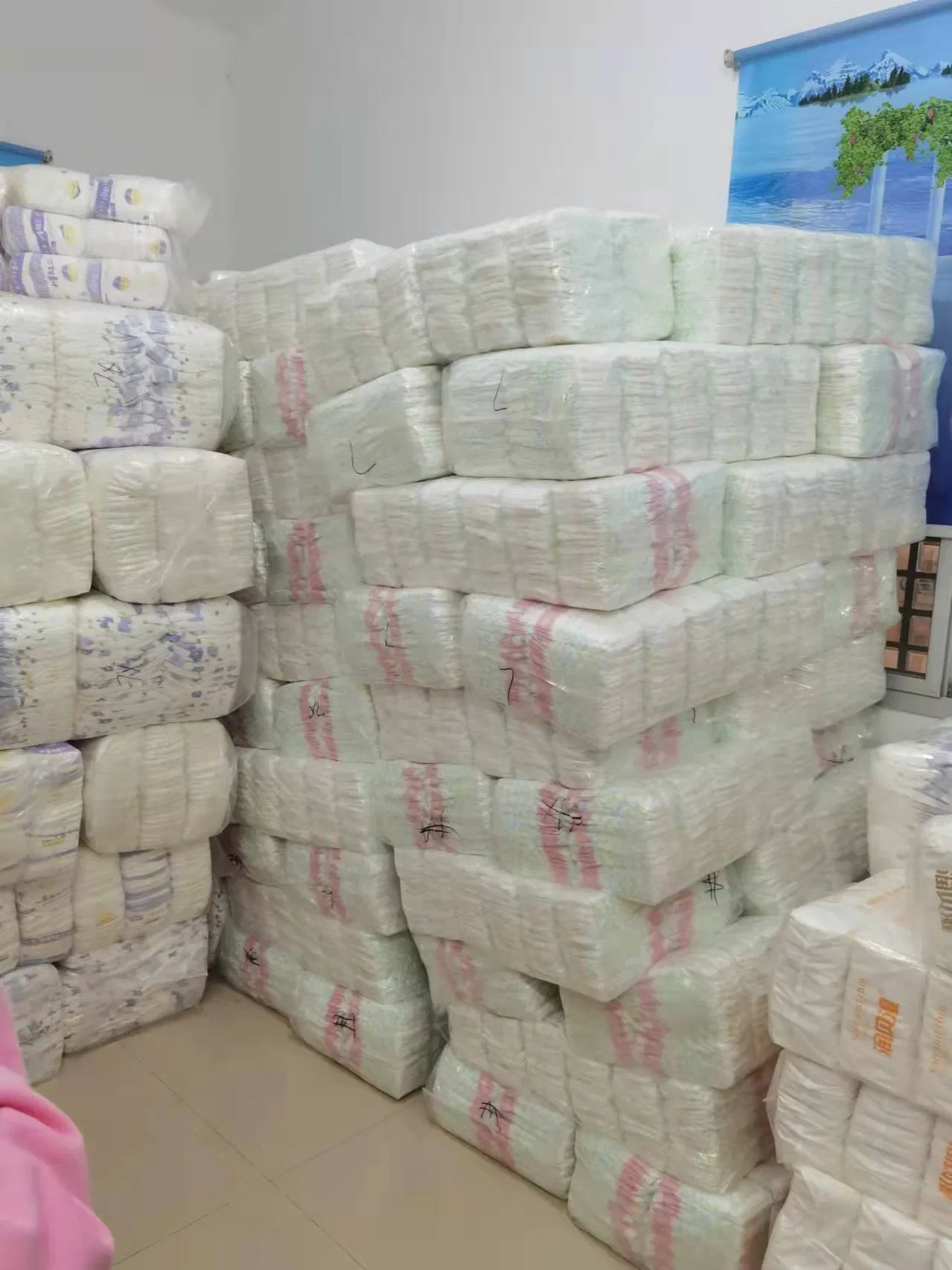 Atacado em Estoque 100% Fraldas de Bebê Premium de Bambu Orgânico Biodegradável Confortáveis e Respiráveis para o Mercado da Alemanha