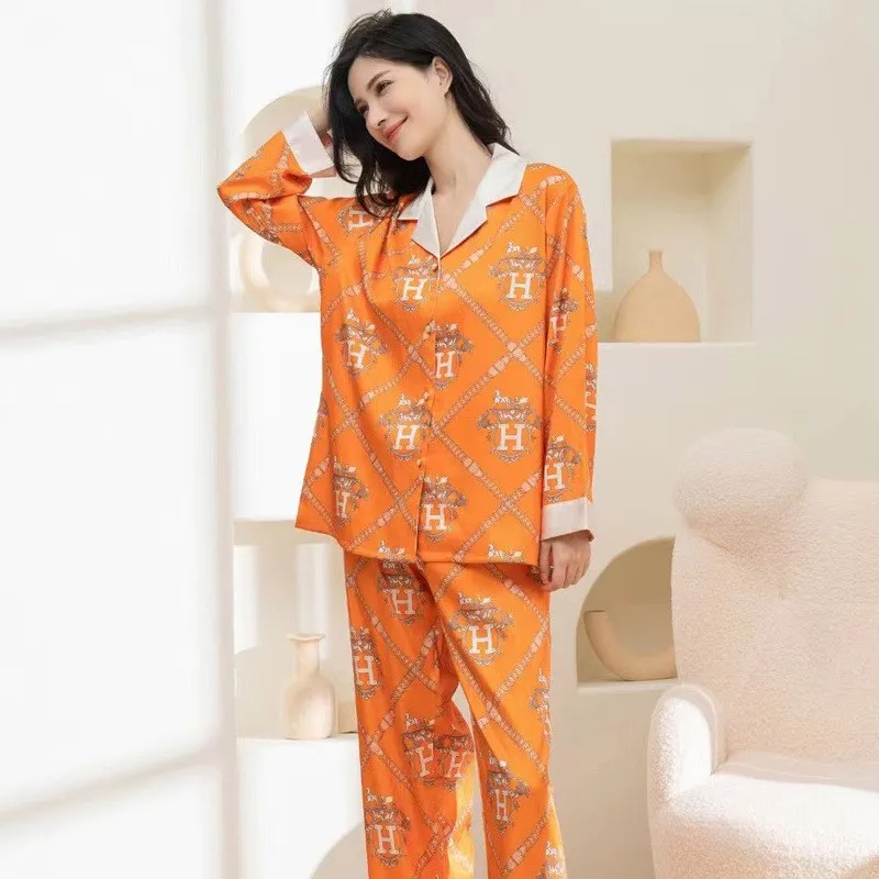 Conjunto de Noite de Luxo para Senhora Primavera Verão com Impressão de Flores em Seda Gelada, Roupas para Casa com Manga Longa e Calças