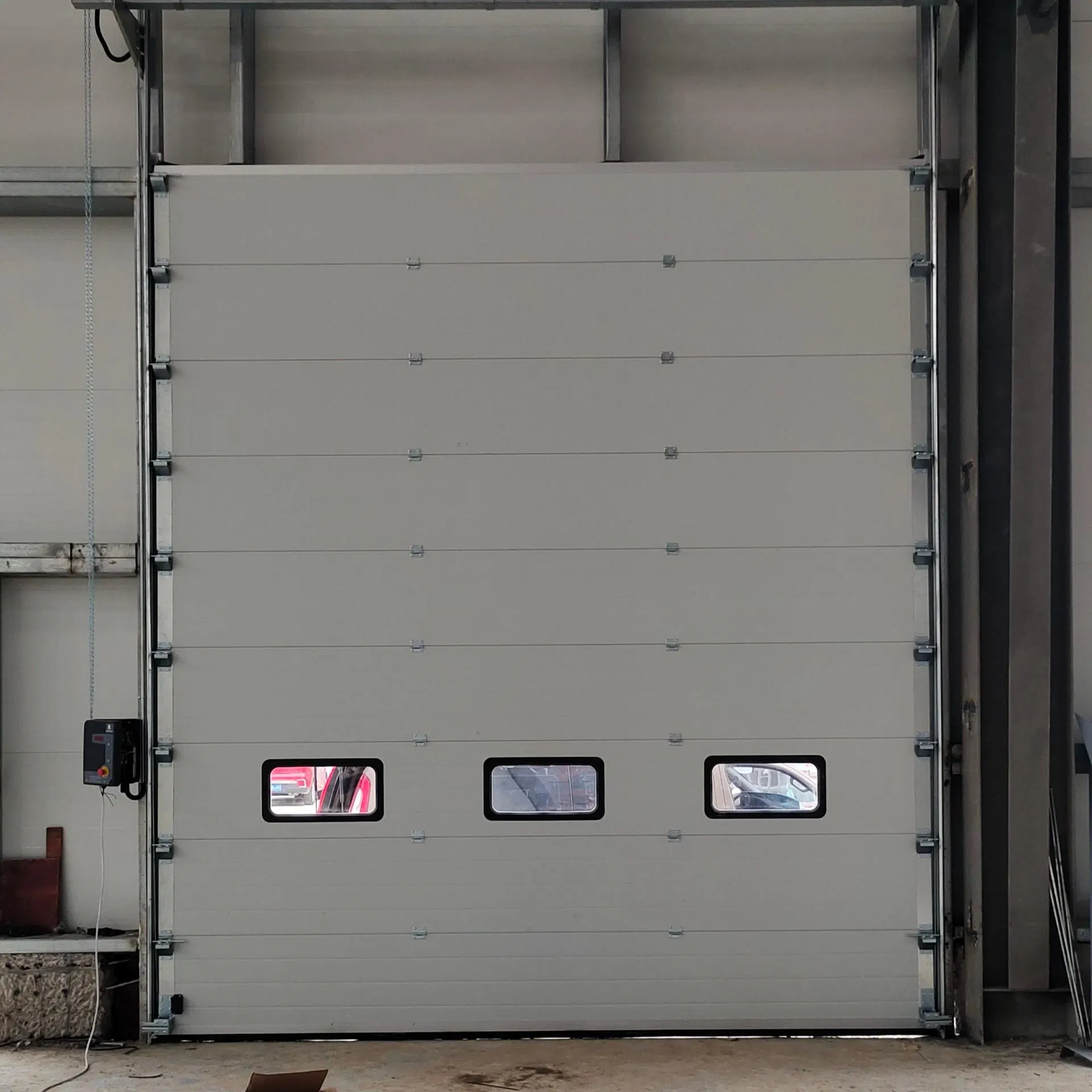 Automatic Industrial Vertical Lift Sliding Overhead Steel Sectional Door with Transparent Windows