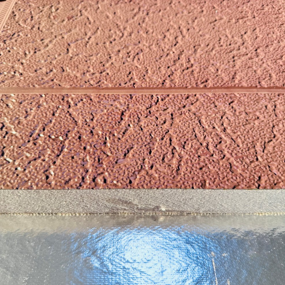 Chinese Manufacturer Wholesale Sectional 16mm 20mm 25mm Sandwich Panel Steel PU Foam Overhead Insulated Garage Door Panels for Villa