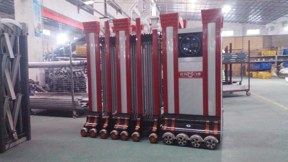 Aluminium Automatic Telescopic Sliding Design of School Gates Red or Blue 15m/Min Aluminun Alloy