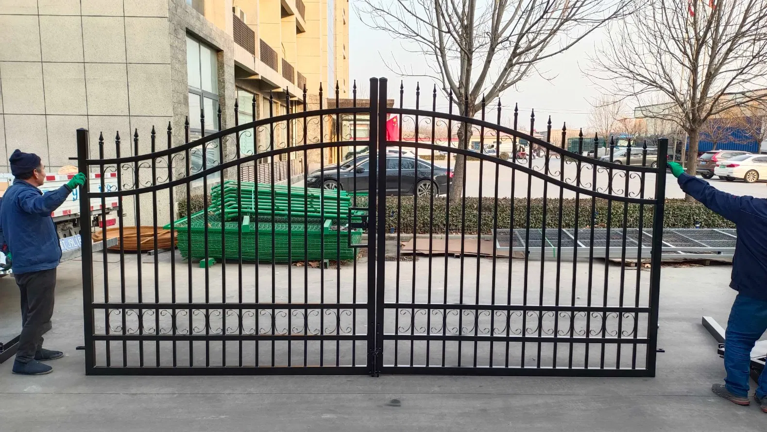 Metalx Automatic Driveway Retractable Beautiful Swing Ranch Main Parking Aluminium Metal Wrought Iron Fence Sliding Gate for Garden/Farm/Door/Industrial/Cattle