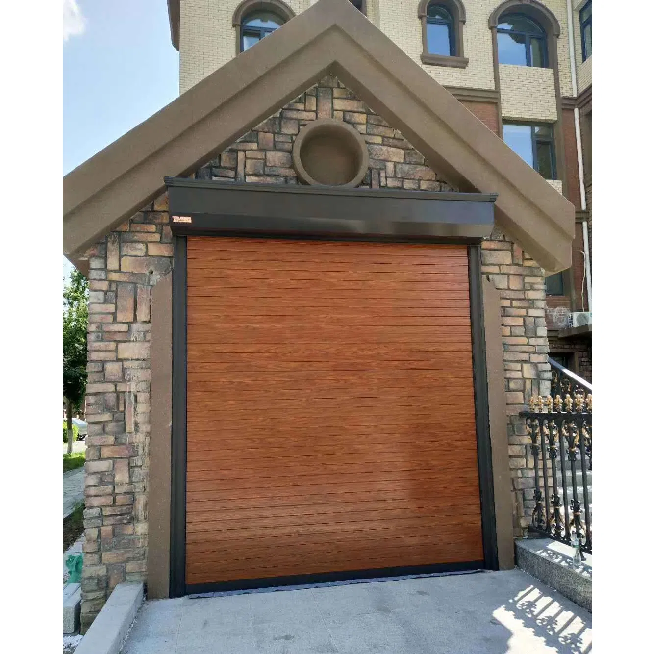 Industrial Exterior Interior Fire Safety Rolling Security Safety Roller Shutter Rolling Galvanized Steel Foamed Motorized Fire Rated Fireproof Industrial Doors