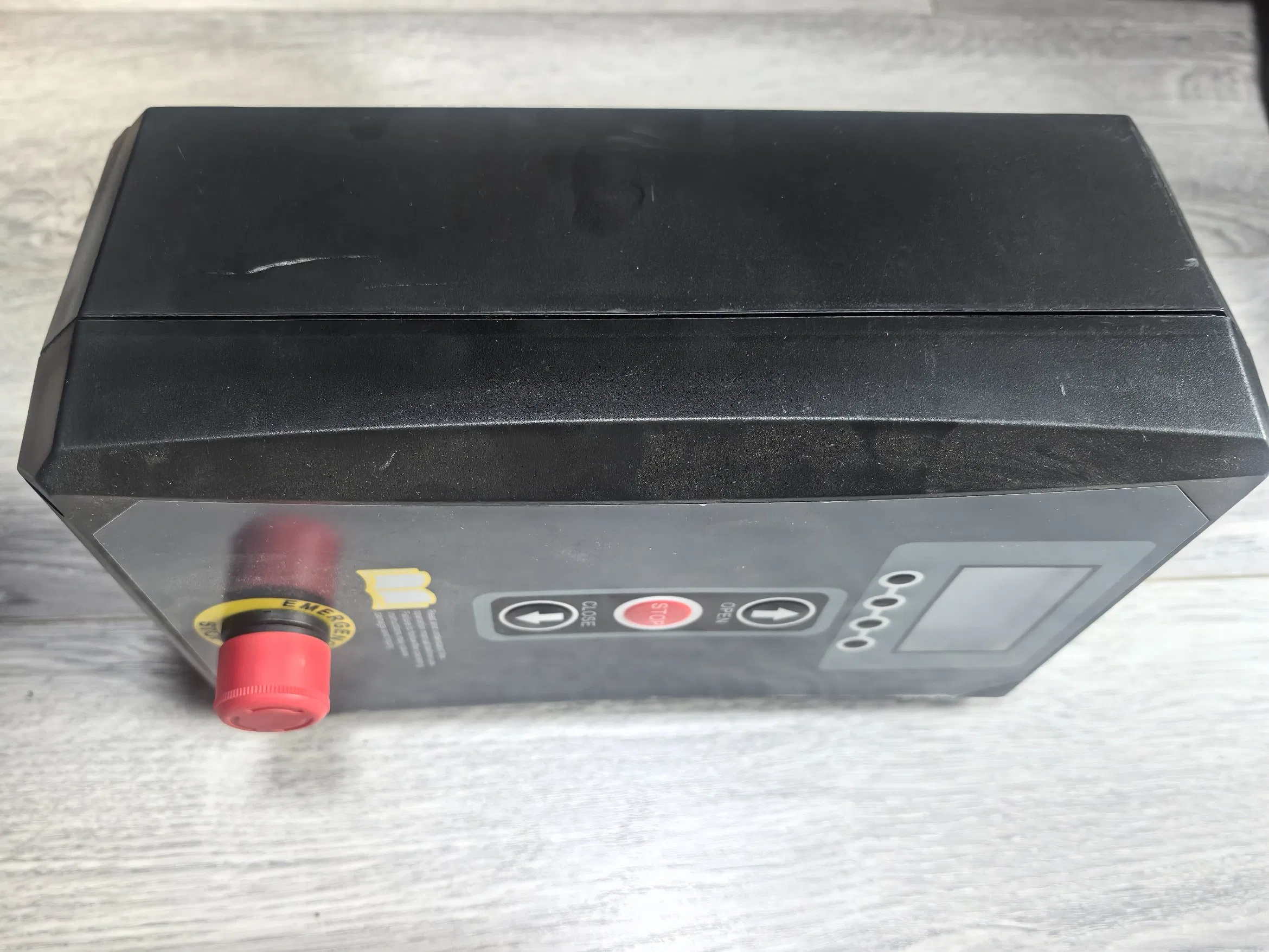 Industrial Automatic Thermal Insulated Metal Sandwich Panel Steel Exterior Sectional Sliding Lifting Overhead Garage Roll up Door Lift Door Servo Motor Parts