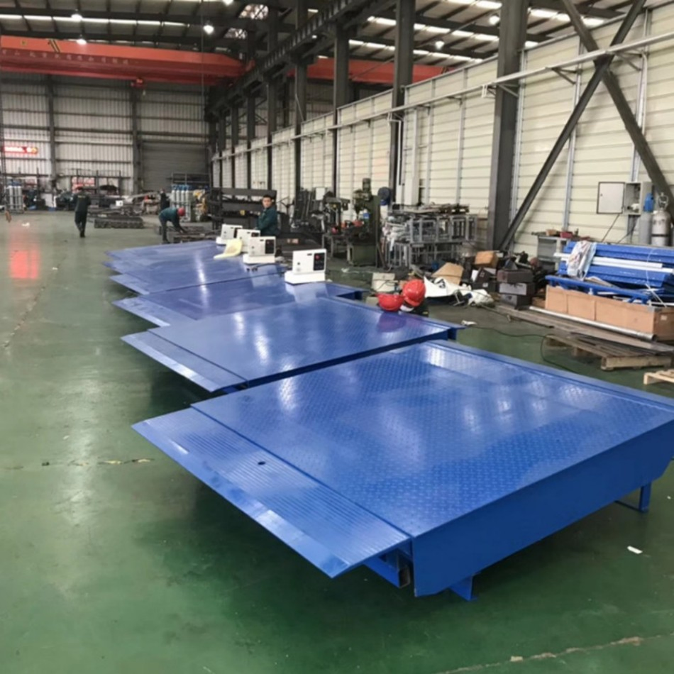 Professional Manufacturer Fixed Small Swing Lip Dock Leveler Telescopic Automatic Vertical Dock Leveler with Power Unit