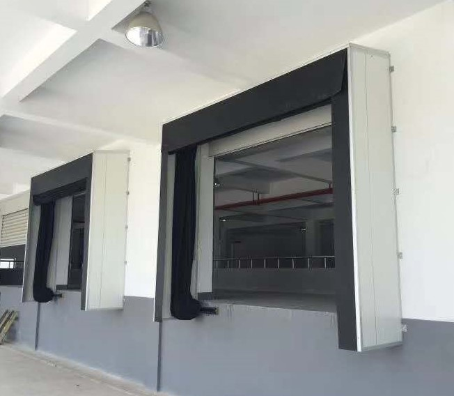 Retract Logistics Warehouse or Loading Bays PVC Polyester Fabric Air Bag Retractable Loading Equipment Curtain Rubber Inflatable Dock Shelter Door Seal