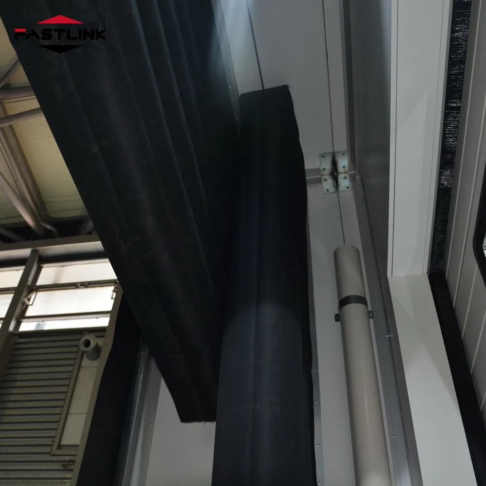 Logistic Customized PVC Fabric Increased Security and Protection Automatic Inflatable Loading Dock Shelter Compression Dock Seals