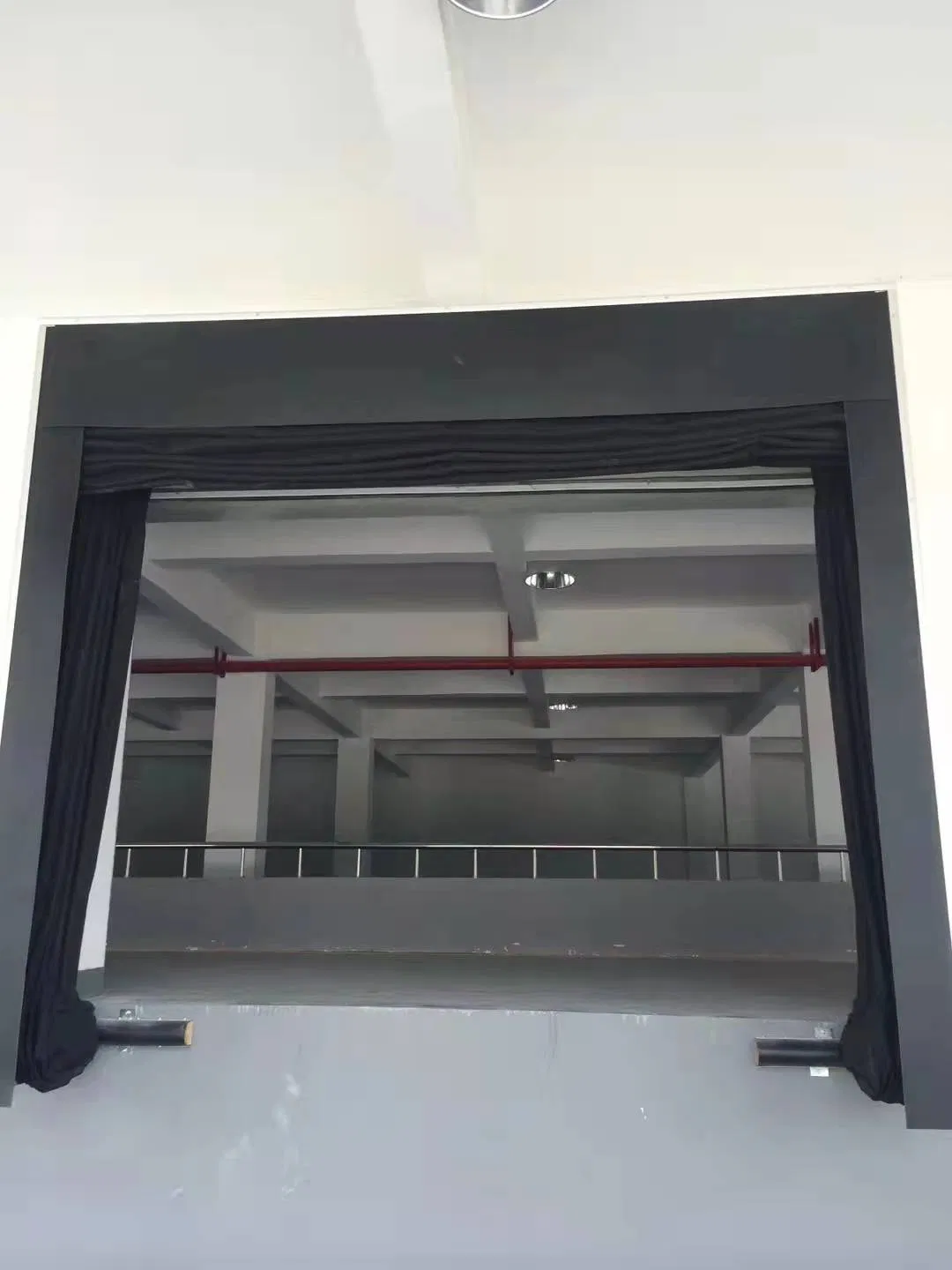 Automatic Head Curtain Logistics Warehouse Cold Room Loading Bays PVC Fabric Polyester Airtight Rubber Sealing Air Bag Fabric Inflatable Dock Door Seal