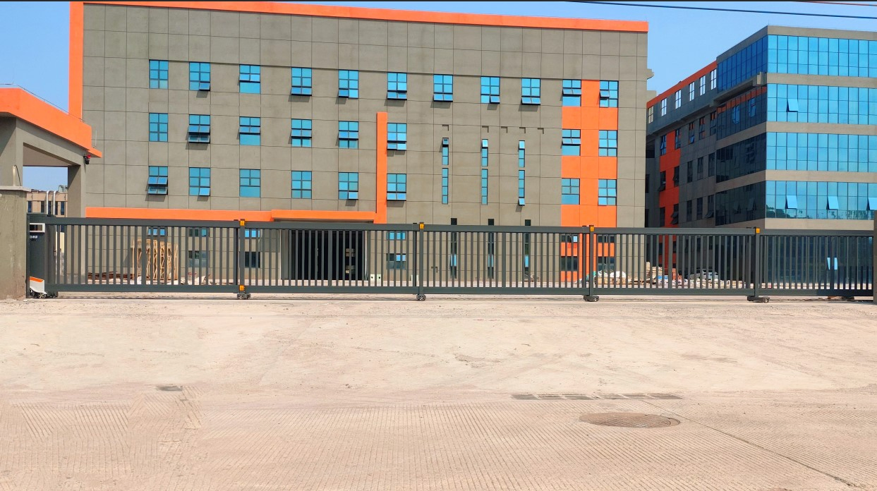 Modern Automatic Aluminium Sliding Telescopic Gate for Villas and Gardens