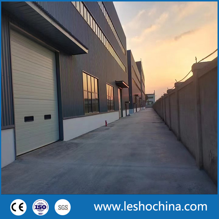 Automatic Industrial Vertical Lift Sectional Overhead Door for Logistic Warehouse/Factory