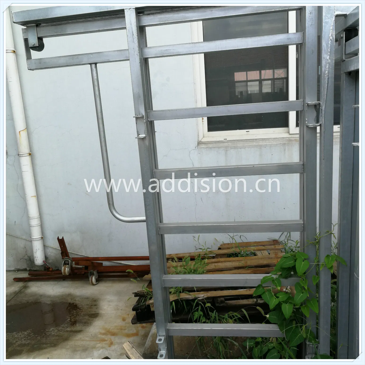 Steel/Aluminium/Wrought Iron Railing Handrail Temporary Fencing Fence / Swing Gate Driveway Gate Cattle Sliding Farm Gate