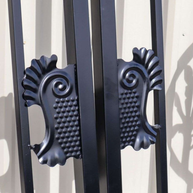 Custom Double Swing Decorative Wrought Iron Gates for Driveways