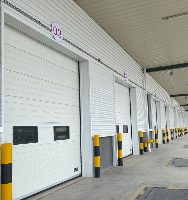 Modern Industrial Vertical Sectional Overhead Aluminum Alloy Electric Lift Gate High-Quality Door
