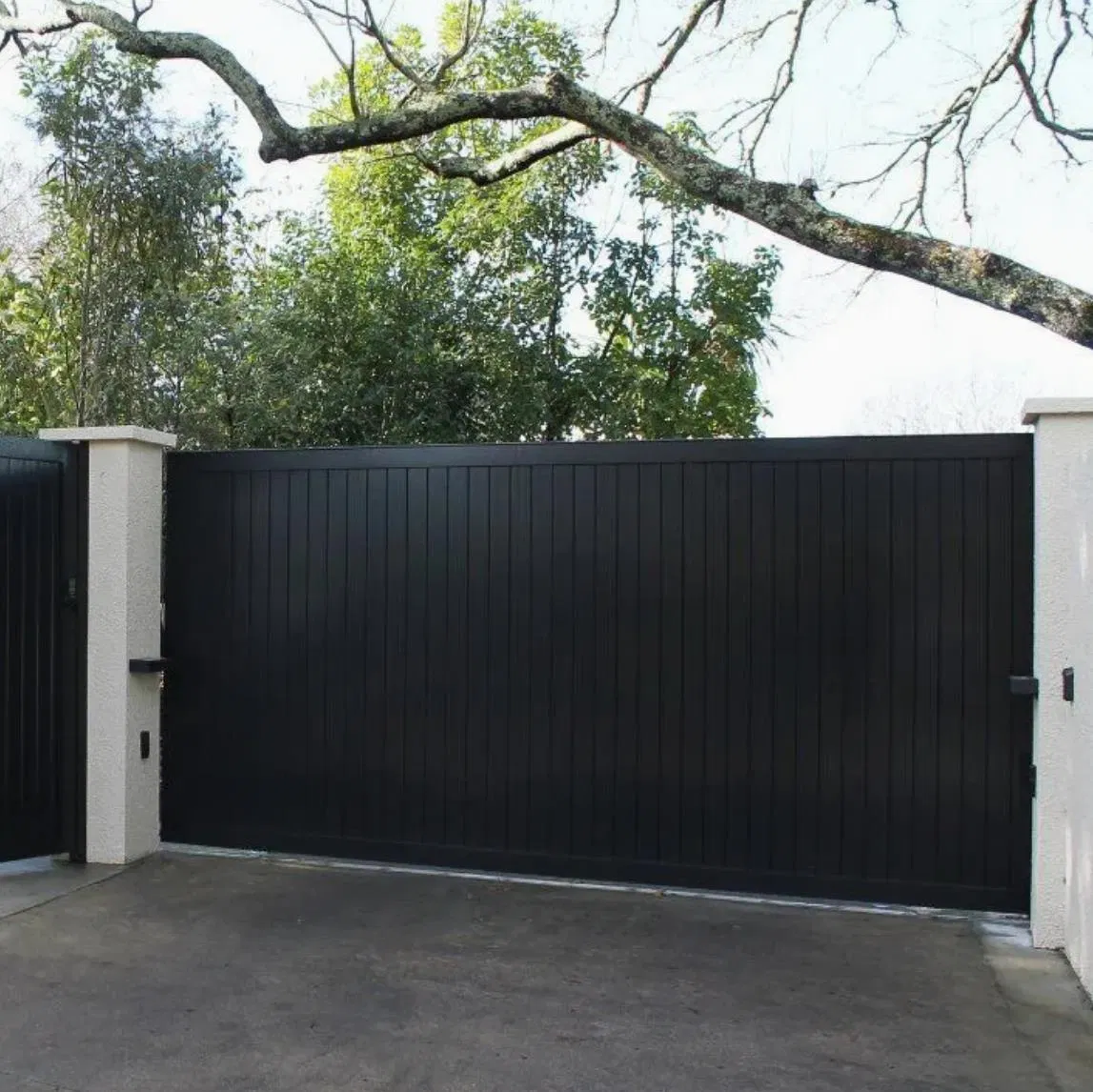 Aluminum Fence Wrought Iron Fence Aluminum Gate Driveway Gate Swing Gate Automatic Gate Sliding Gate Wrought Iron Gate