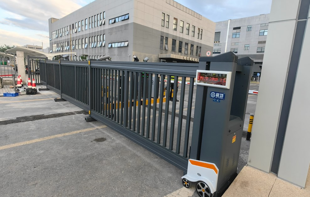 Automatic Aluminium Sliding Telescopic Gate with Modern Design