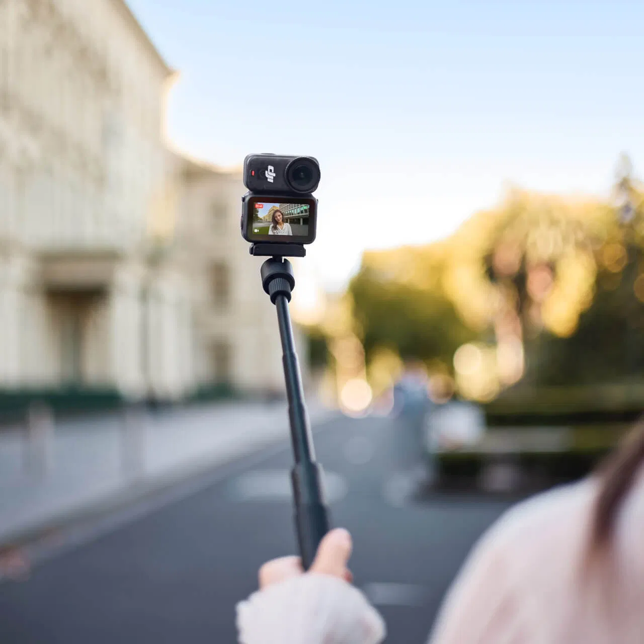 DJ Osmo Nano Vlog Combo Black (128GB) for Microphone Mini with Camera Function and Screen Size Other Sport Action Camera