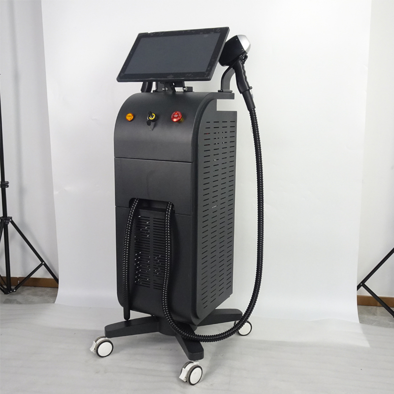 Professional 808nm Diode Laser Hair Removal Machine New Tec Cooling Technology 2 Years Warranty Remote Control System